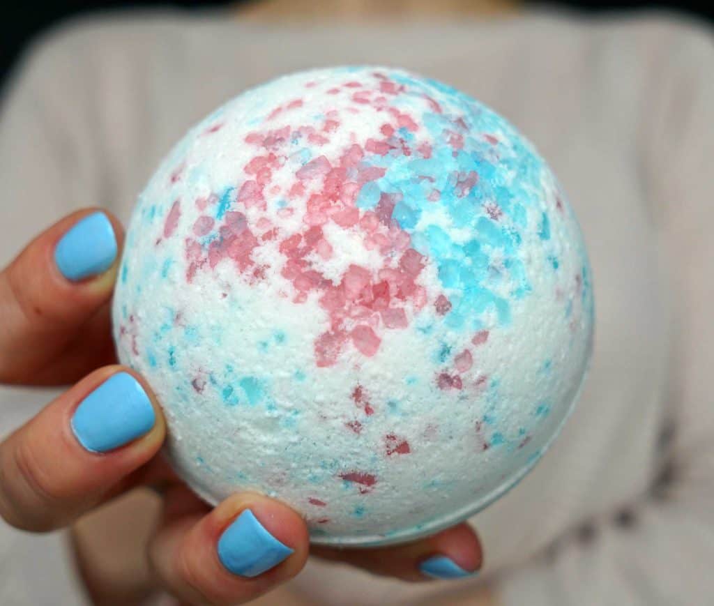 Homemade Fizzy Bath Bombs - diy Thought